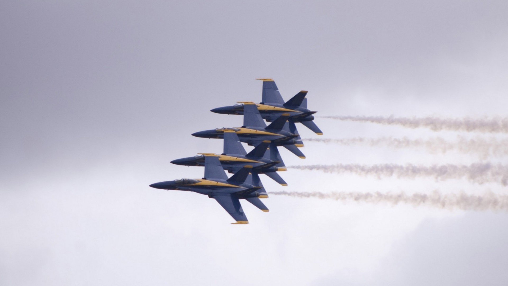 混合泳项目瑞士选手表现均衡，混合泳比赛视频