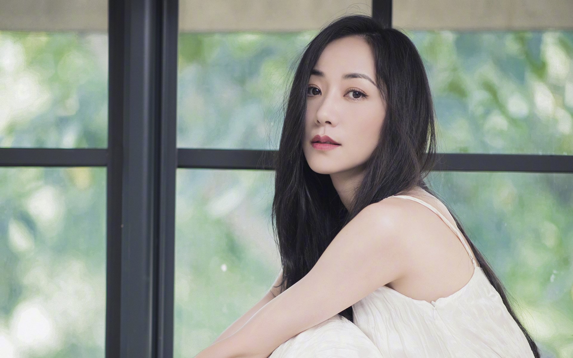 简：全黑队最具威胁的边锋之一，强大个人能力助力进攻，mf简黑